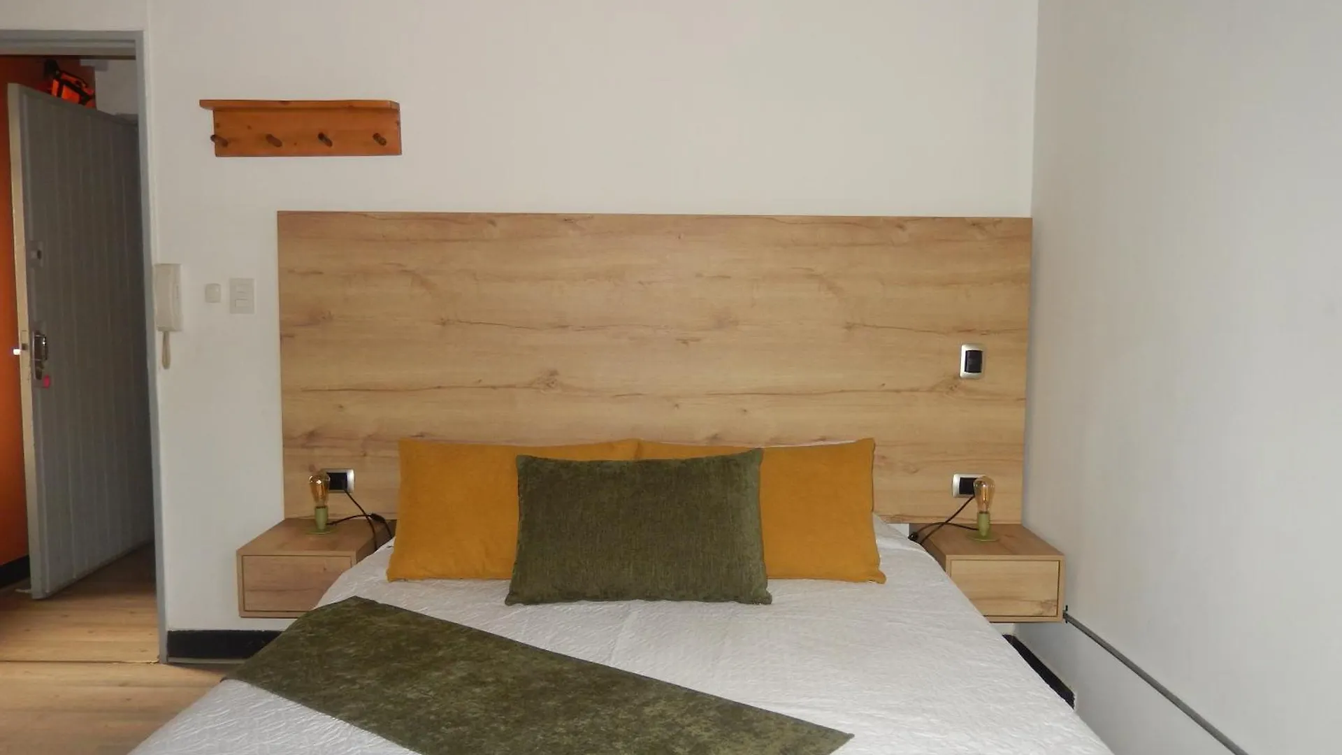 Apartments In La Seventy Μεντεγίν