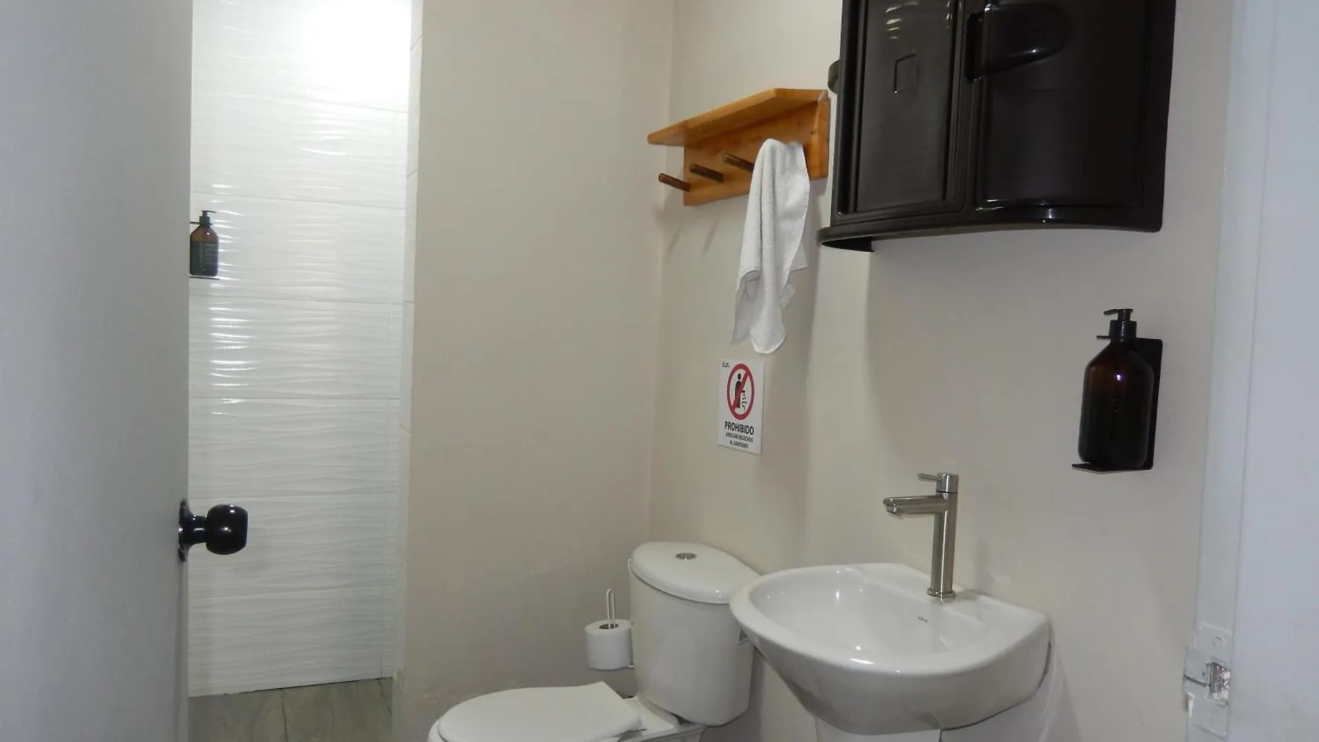 Apartments In La Seventy Μεντεγίν